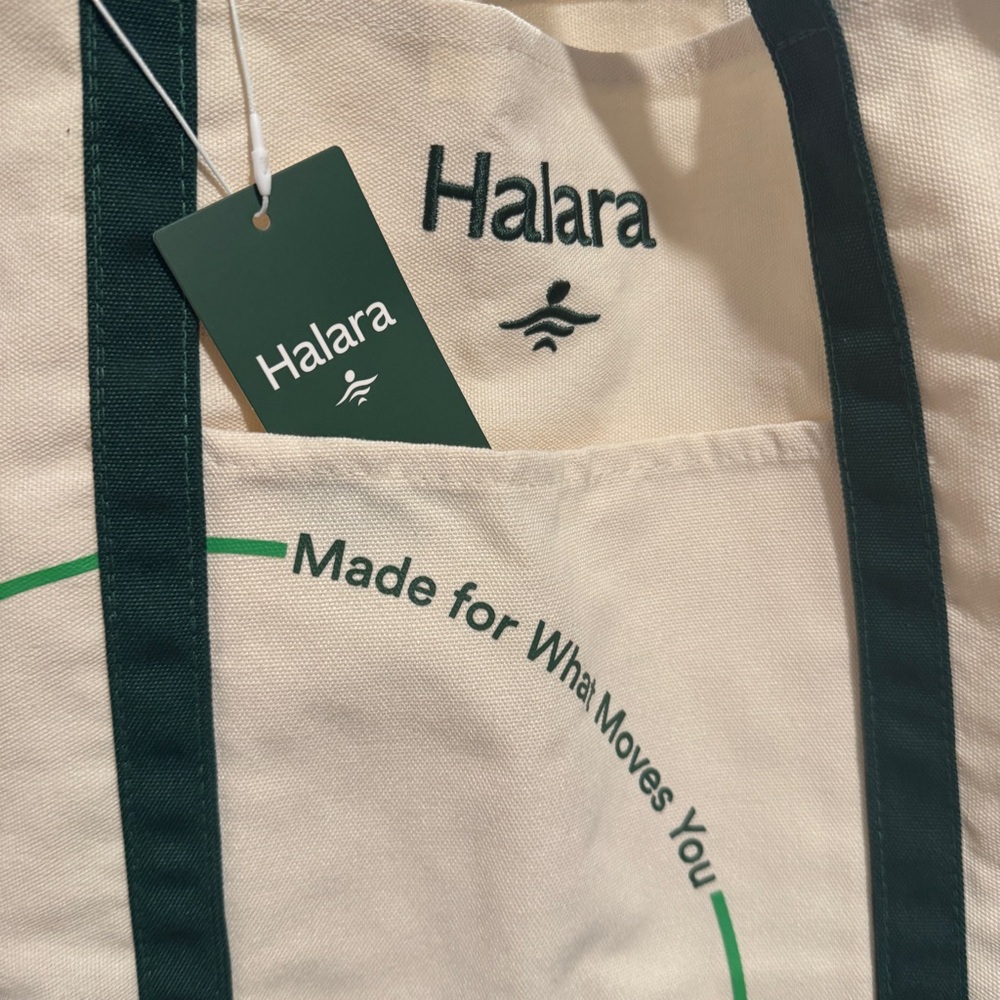 HALARA Cream and Green Canvas Tote Bag - Picture 4 of 4